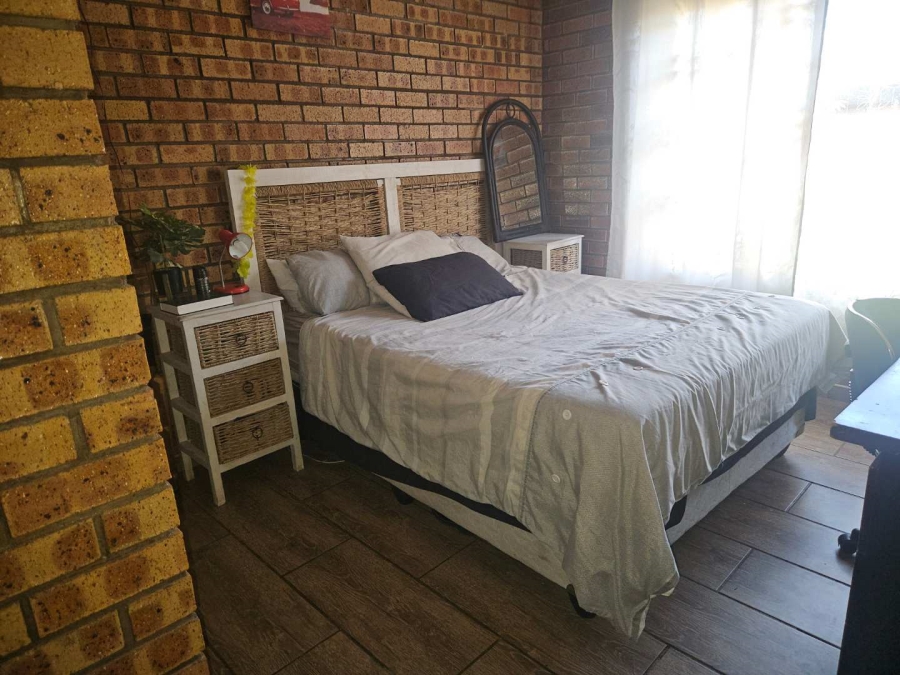 4 Bedroom Property for Sale in Hillcrest Northern Cape
